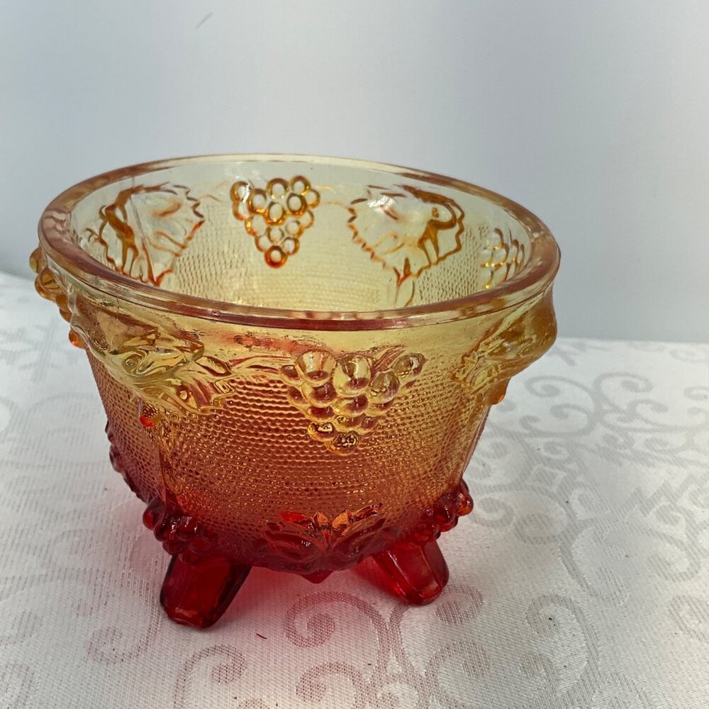 Vintage Amberina Glass‎ Grape Leaf Footed Bowl Glows Orange